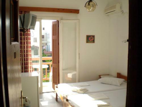 Hostal Hotel Maroulis