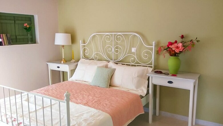 Maria's Studios & Apartments