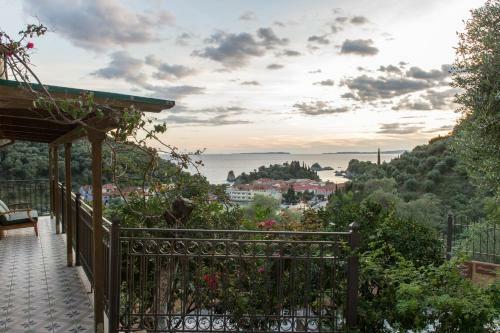 Aparthotel Enetiko Resort