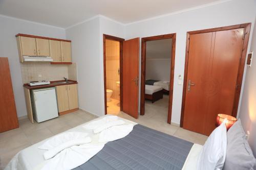 Aparthotel Adonis