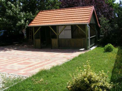 Laci Apartman