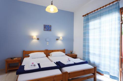 Hostal Flisvos Rooms