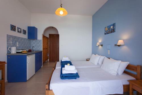 Hostal Flisvos Rooms