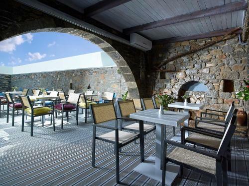 Mistral Bay Hotel