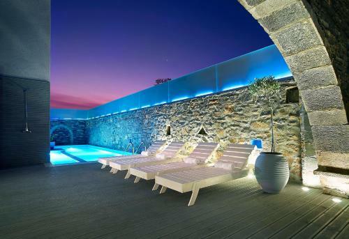 Mistral Bay Hotel