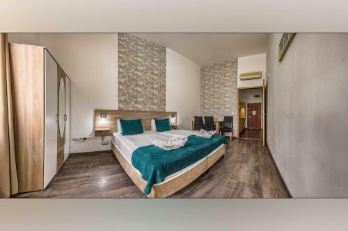 Mango Aparthotel