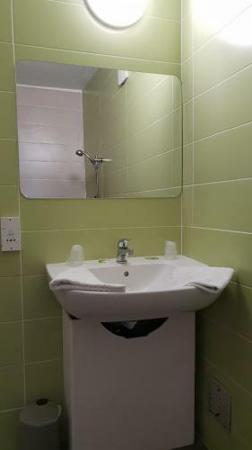 Hotel H�tel Balladins Marseille A�roport