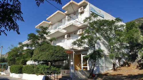 Aparthotel Akrotopi