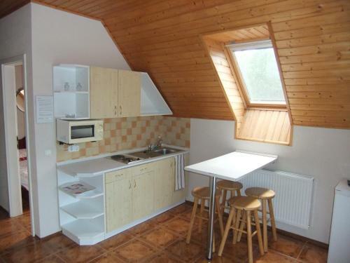 Lili Apartman