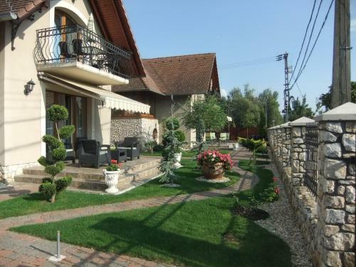Lili Apartman