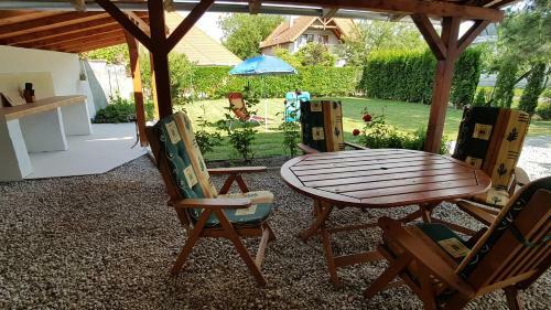 Apartamento H�v�z-egregy Vend�gh�z