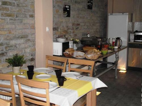 Hostal Mediterr�n Vend�gh�z