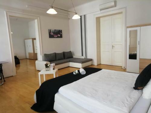 Kalvin Apartments