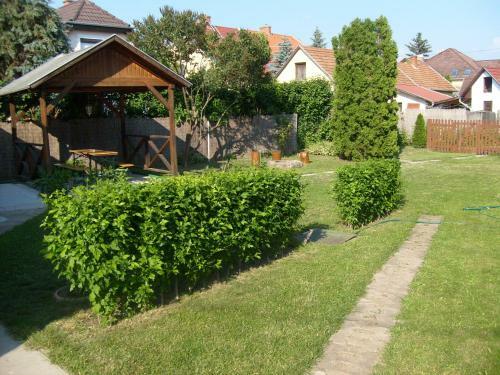 Hostal Otthon Apartman