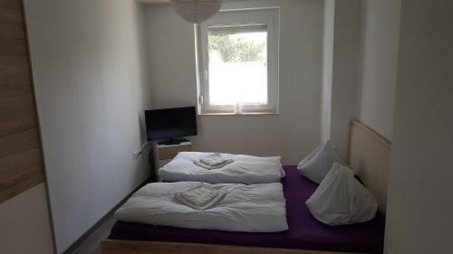 Mona Apartman