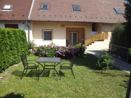 Napsug�r Apartmanh�z
