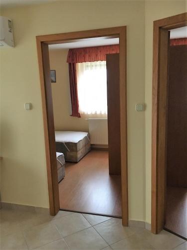Katalin Apartmanh�z