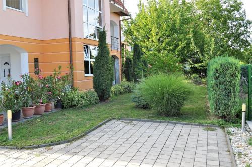 Katalin Apartmanh�z