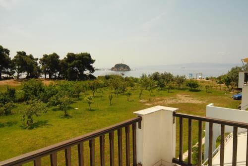 Aparthotel Villa Zaharo And Lilian Apartments