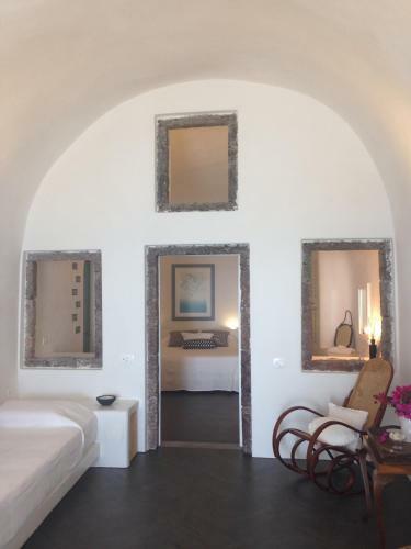 Altana Cliffside Villas