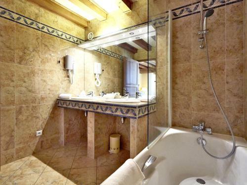 Hotel Kyriad Saumur Centre