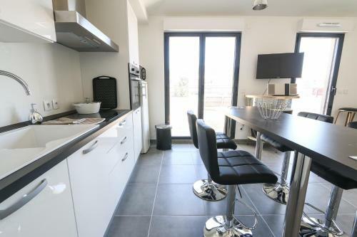 Apartment Rue Merle