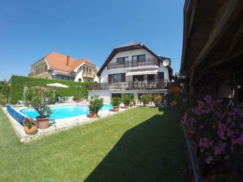 Hostal Cyrano Panzi�