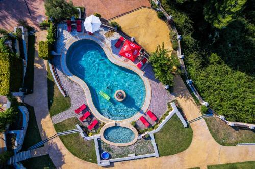 Akritas Ef Zin Villas & Suites