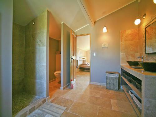 Luxurious Villa In Luberon With Private Swimming Pool