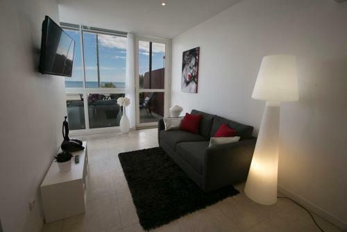Le Grand Large Bord de Mer Hotel & Apartment