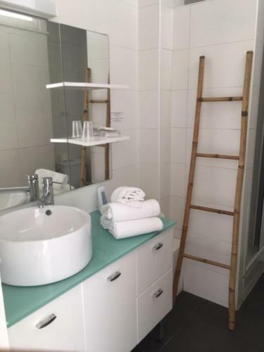 Le Grand Large Bord de Mer Hotel & Apartment