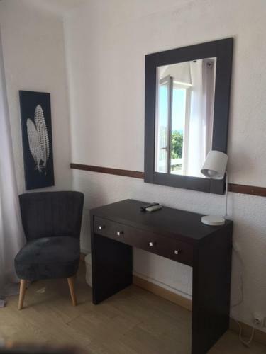Le Grand Large Bord de Mer Hotel & Apartment