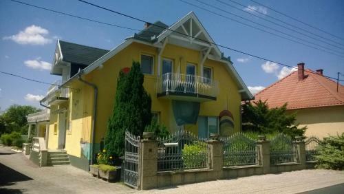 Seven Apartment