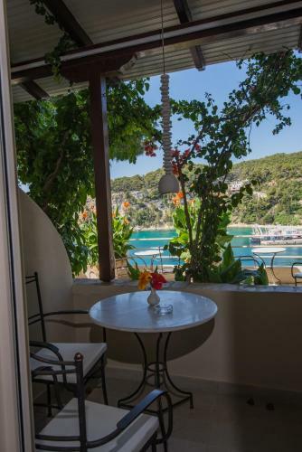 Liadromia Hotel
