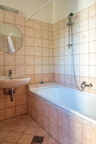 Feng Shui Wellness Apartmanh�z H�v�z