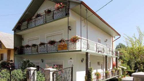 Apartamento Larisa Villa