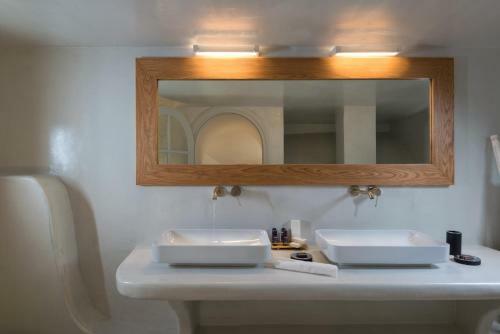 Hotel Nefeles Luxury Suites