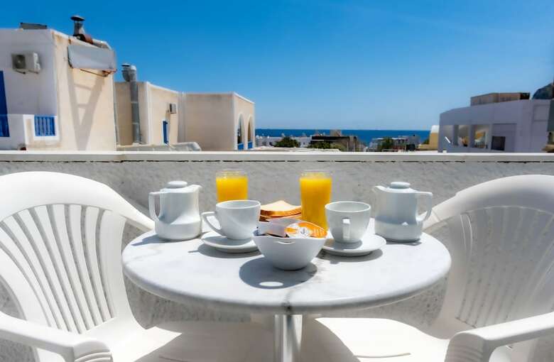 Hostal Join Us Low Cost Rooms