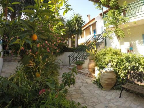 Aparthotel Andromaches Holiday Apartments