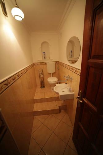 Hostal Apartman Eged Vend�gh�z