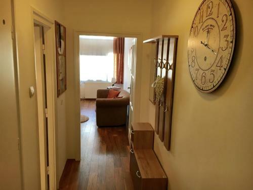 Blue River Apartment