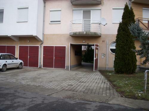 Margit Apartman K�lcsey