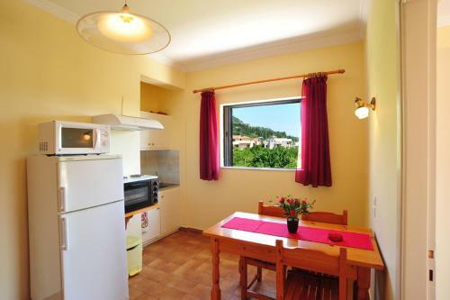 Apartments Corfu Sun Pool Side