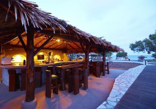Hotel Black Rose Suites