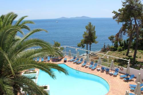 Paradise Hotel