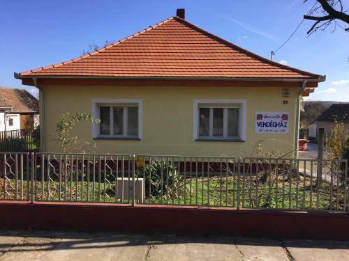 Amarilisz Vend�gh�z
