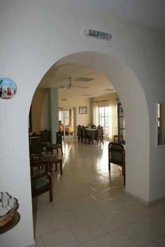 Hotel Guest House Polyvotis