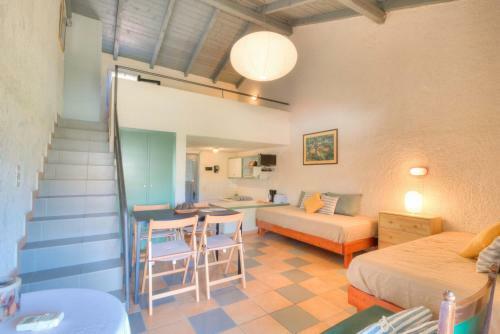 Lefkes Apartments