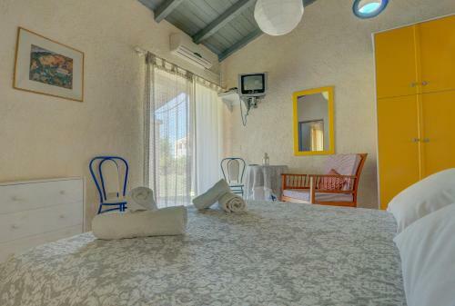Lefkes Apartments