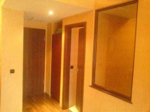 Silver Apartman